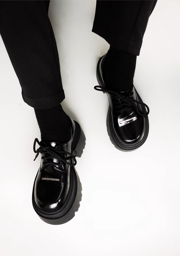 Surface Temperature Series Black Thick-Sole Derby Shoes