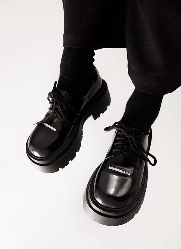 Surface Temperature Series Black Thick-Sole Derby Shoes