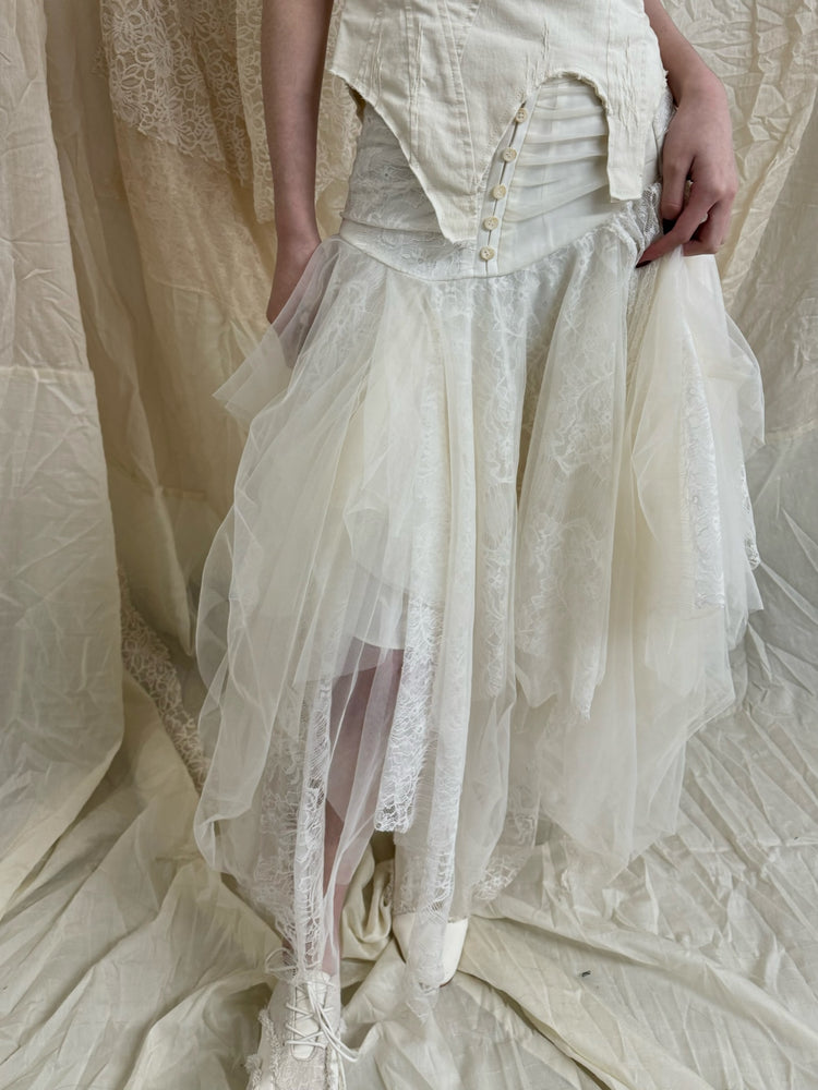 White Lace Asymmetric Mesh Mid-length Skirt