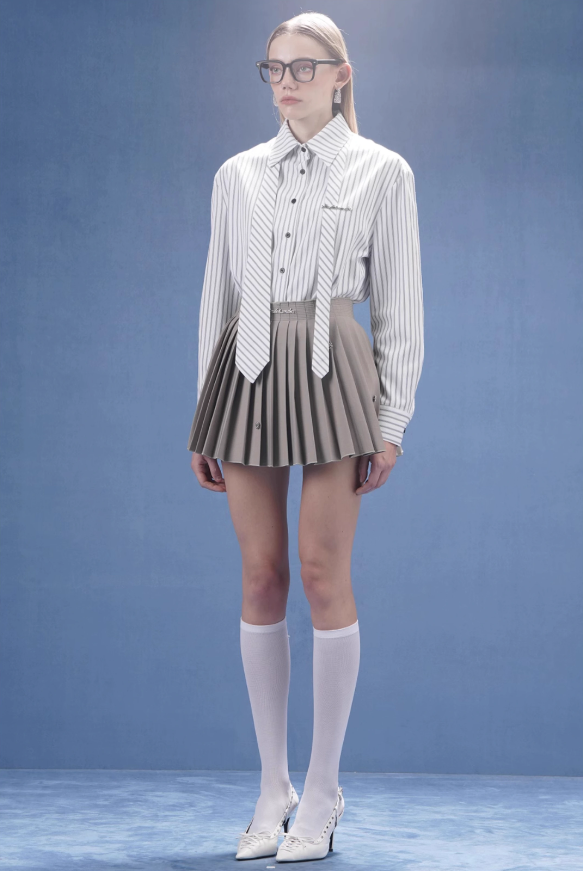 Metal Logo Mung Bean Green Pleated Skirt