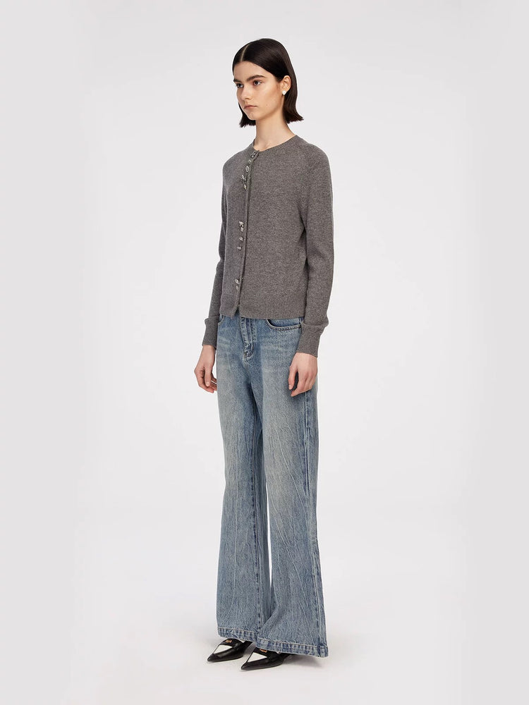 Versatile Slim-Fit Knit Cardigan