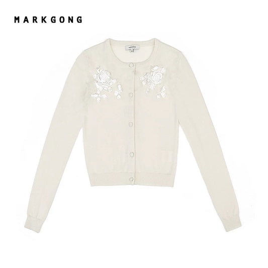 Round-Neck Ribbon Embroidery Knit Cardigan