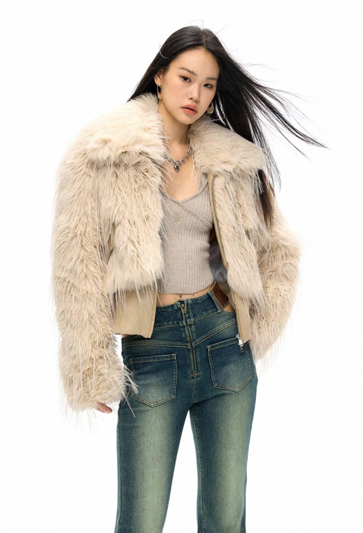 Song of the Wanderer - Short Fur Coat