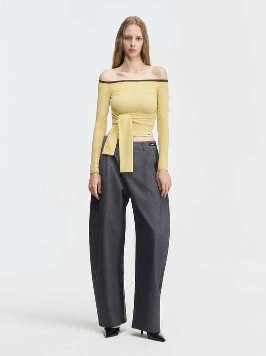 Contrast-Color Off-Shoulder Knotted Waist Fitted Top