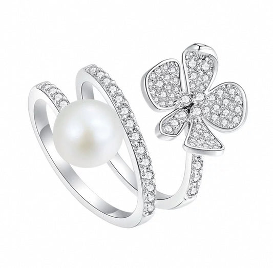 Blooming Dream Pearl Petal Ring