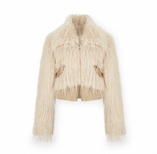 Song of the Wanderer - Short Fur Coat