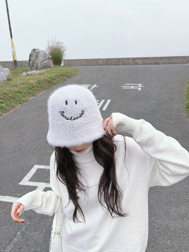 Smiley Ghost Hat