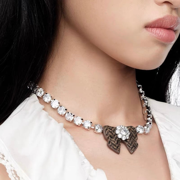 YVMIN X SHUSHUTONG / Fabric Bow Gemstone Necklace