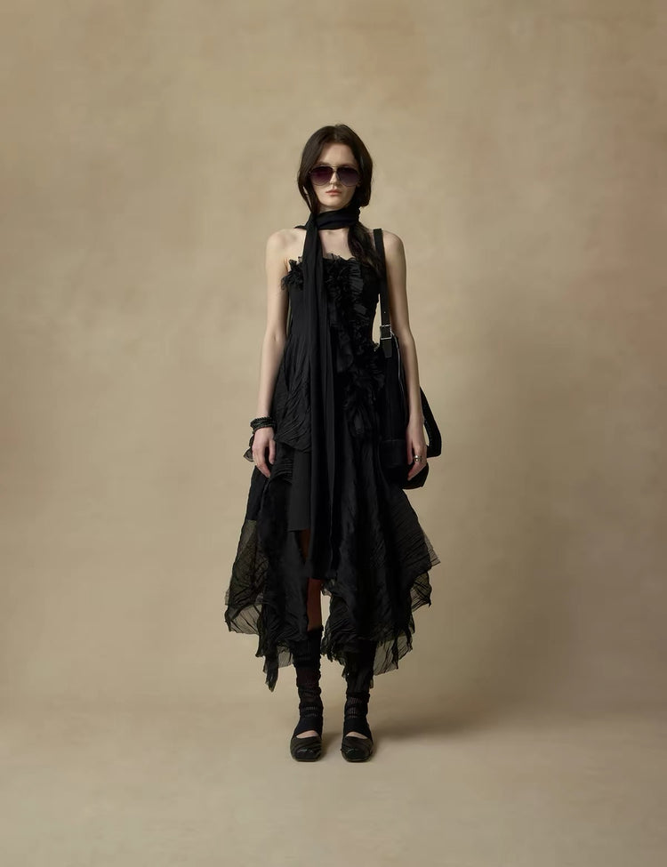 Black Heavy-Detailing Smocked Strapless Dress