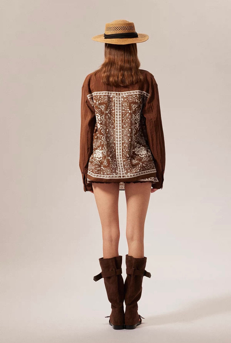 Mediterranean-Inspired Print Mini Skirt