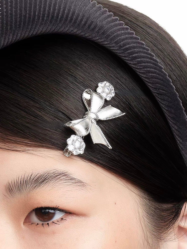 YVMIN X SHUSHUTONG / Short Bowknot Gemstone Hair Clip