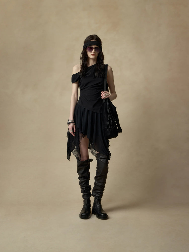 Black Asymmetrical Ruffled Elastic Off-shoulder Top