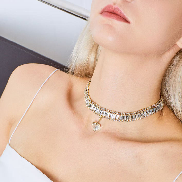 Sparkling Heart Rhinestone Choker