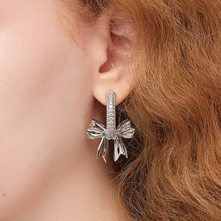 YVMIN X SHUSHUTONG / Pave C-Bow Earring