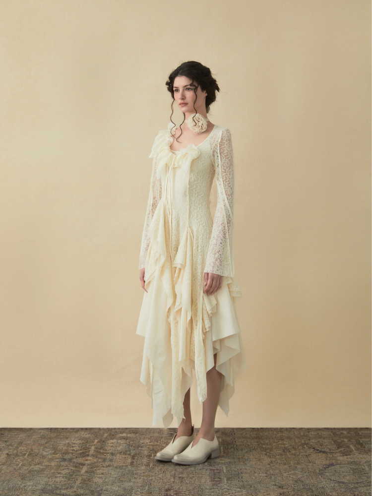 White Woolen Dress With Corsage