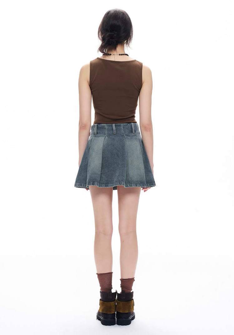 Plush Dog Appliqué U-Neck Tank Top