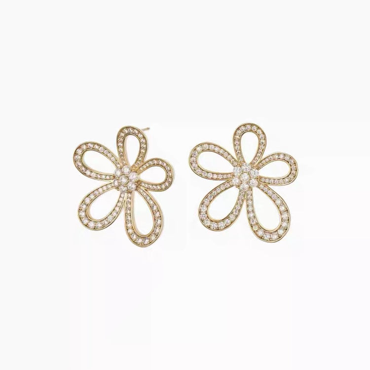 Lace Large Flower Pearl Earrings